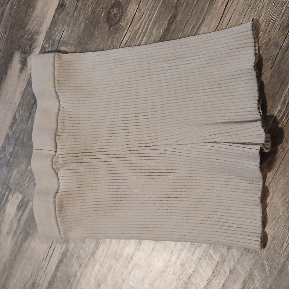 H&M ribbed shorts